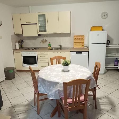 Apartments Vodaric Loznati Црес Экстерьер фото