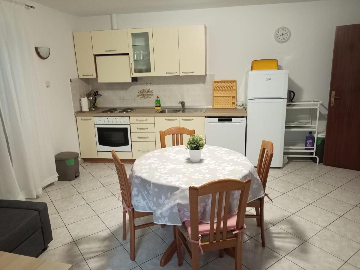 Apartments Vodaric Loznati Црес Экстерьер фото