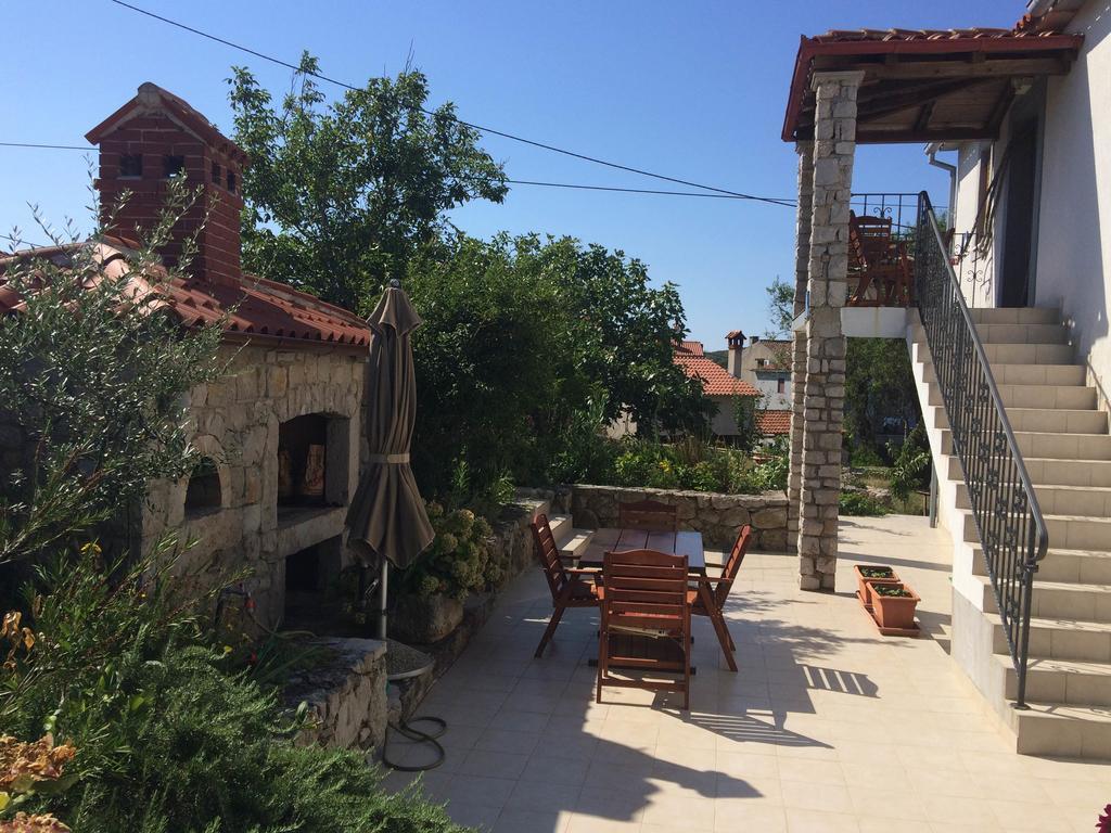 Apartments Vodaric Loznati Црес Экстерьер фото